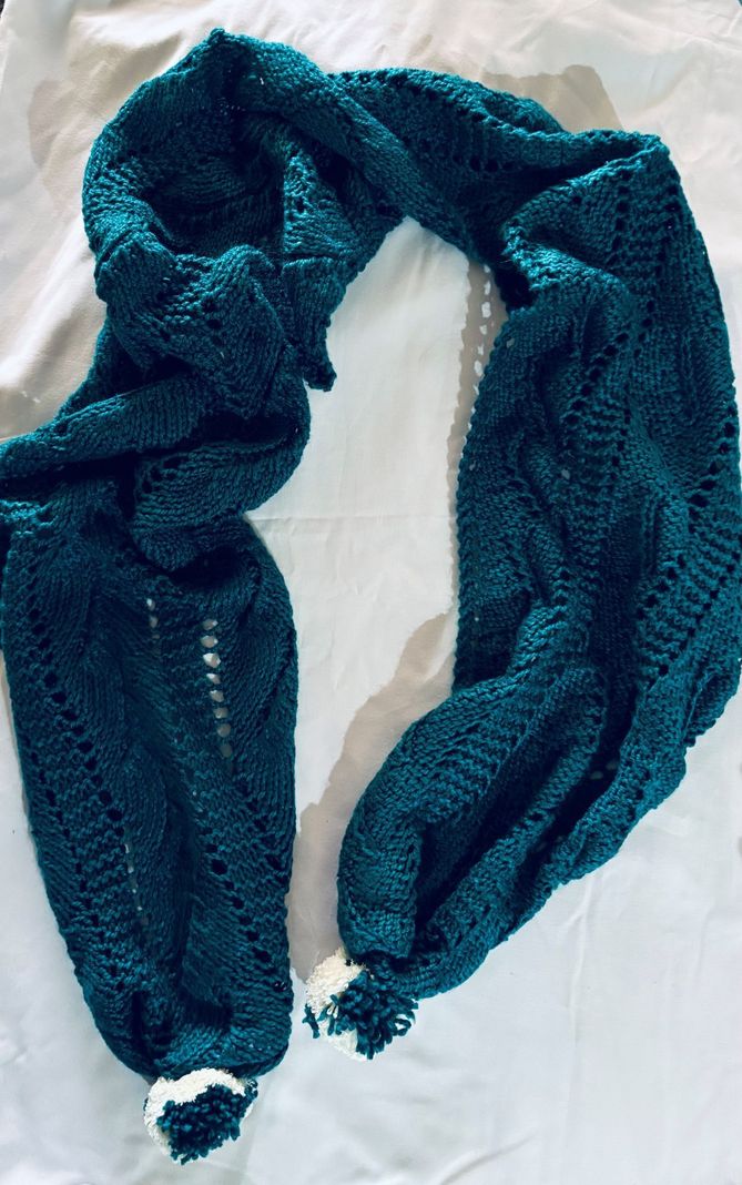 BUFANDA DE LANA TEJIDA A MANO DISEÑO EXCLUSIVO