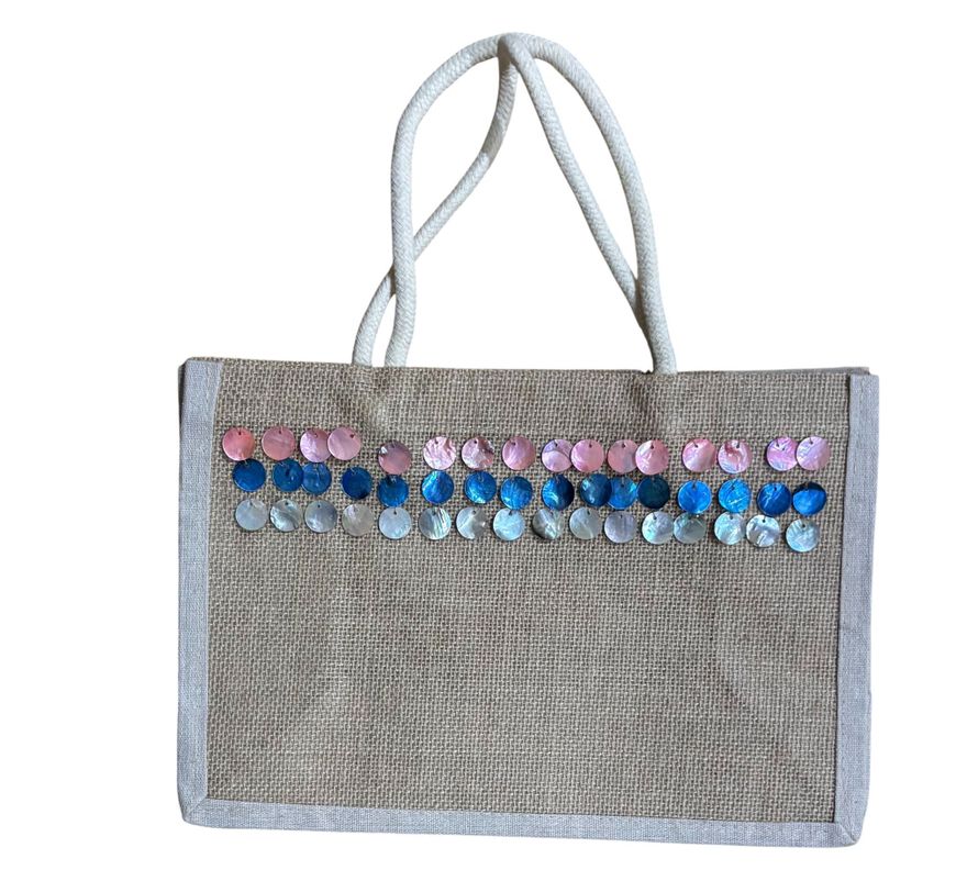 CARTERA DE GENERO BORDADA CON APLICACIONES HECHA A MANO DISENO EXCLUSIVO