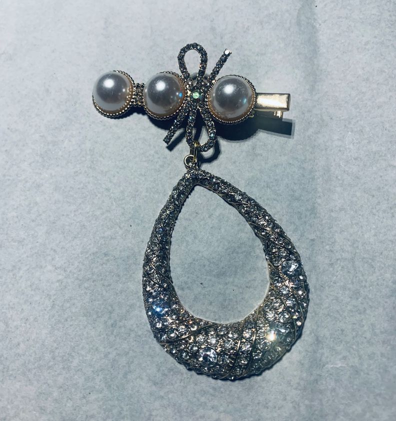 Broche para el pelo diseño exclusivo hecho a mano-0