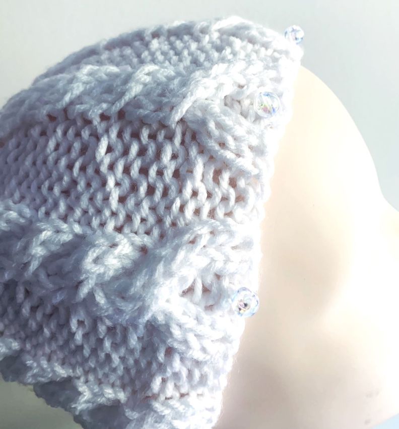 gorro blanco de lana tejido a mano diseño exclusivo-2