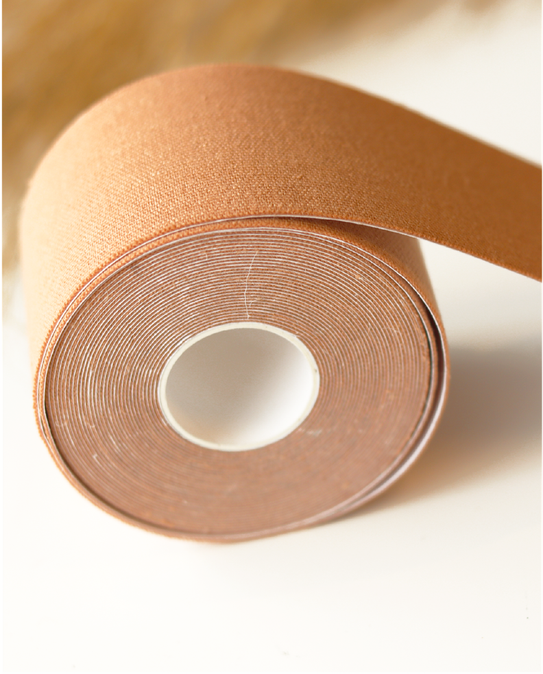 BOOB TAPE CINTA DE TELA ADHESIVA BEIGE 5CM-1