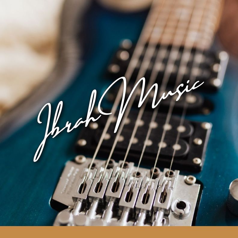 Guitarra Eléctrica Stratocaster Ibrah + Amplif + Accesorios-8
