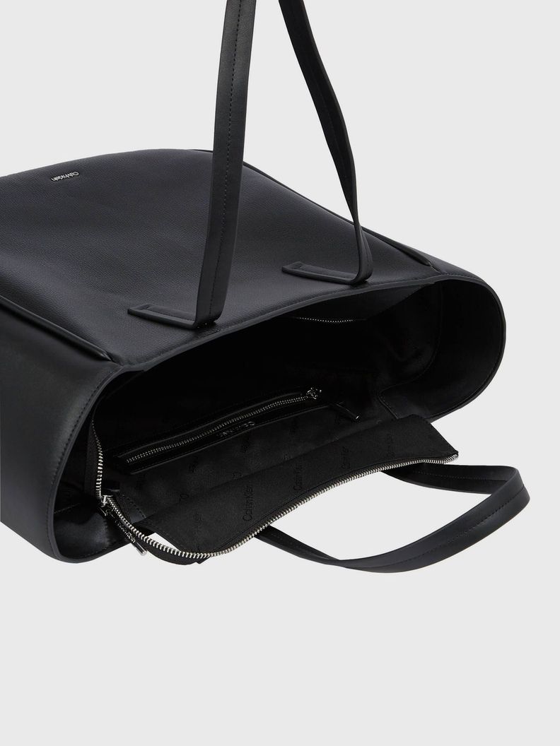 Cartera Shopper CK Refine Negro Calvin Klein-2