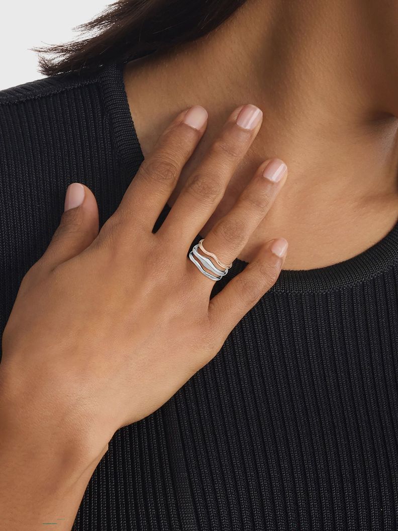 Anillo Sculptural Fluid Plateado Calvin Klein-2