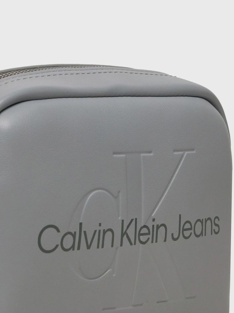 Bandolera Sculped Gris Calvin Klein-3