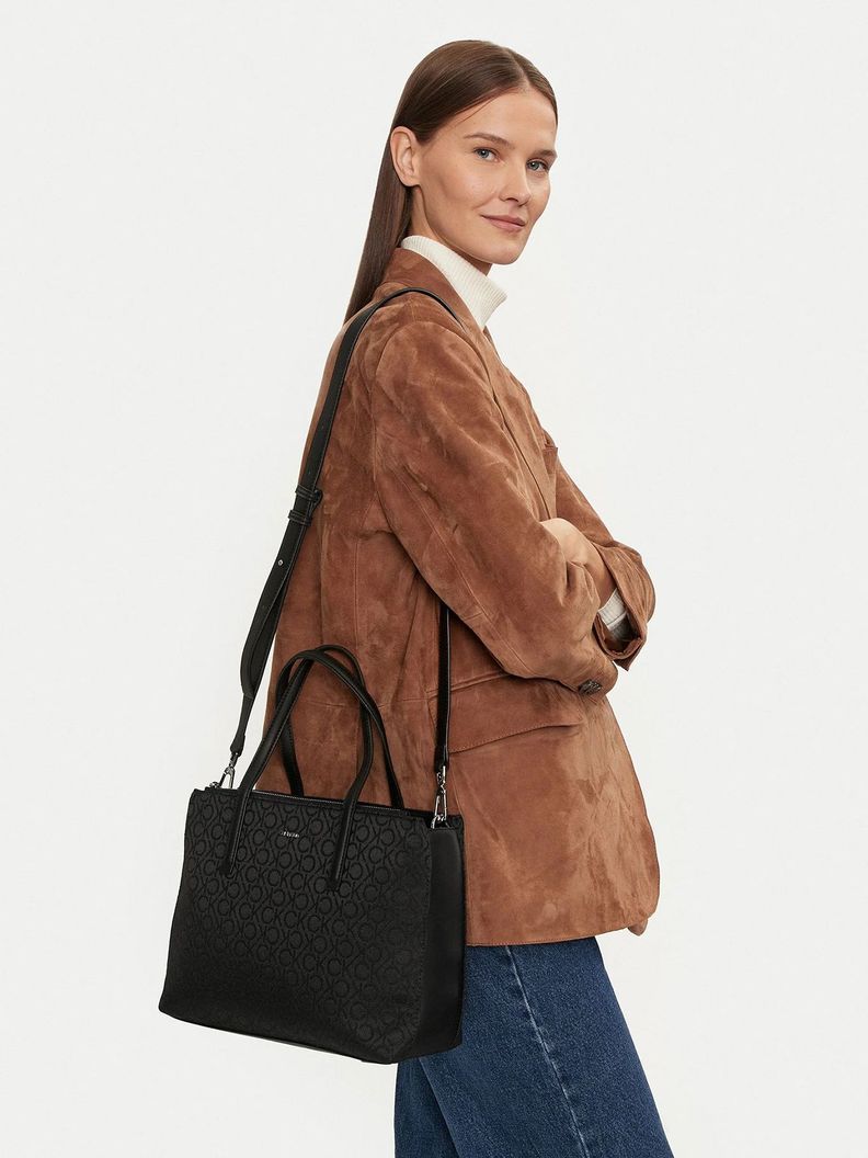 Cartera Tote Ck Must Jacquard Negro Calvin Klein-4