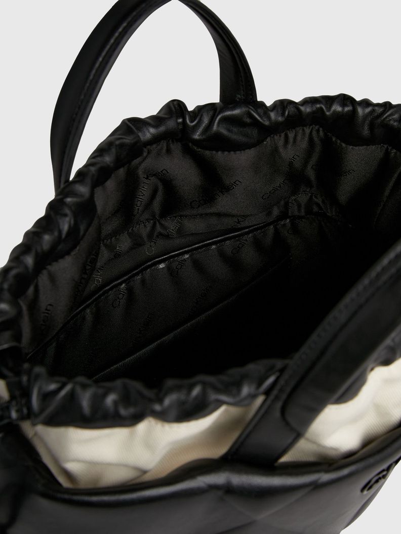 Cartera Shopper Quilt Negro Calvin Klein-3