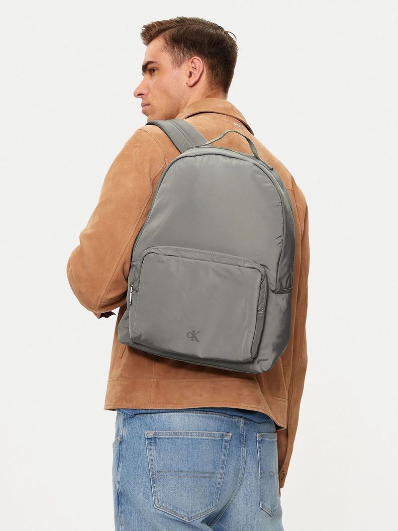 Mochilas Over Webbing Center Gris Calvin Klein-1