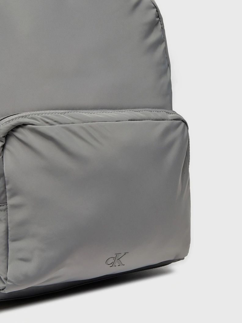 Mochilas Over Webbing Center Gris Calvin Klein-3