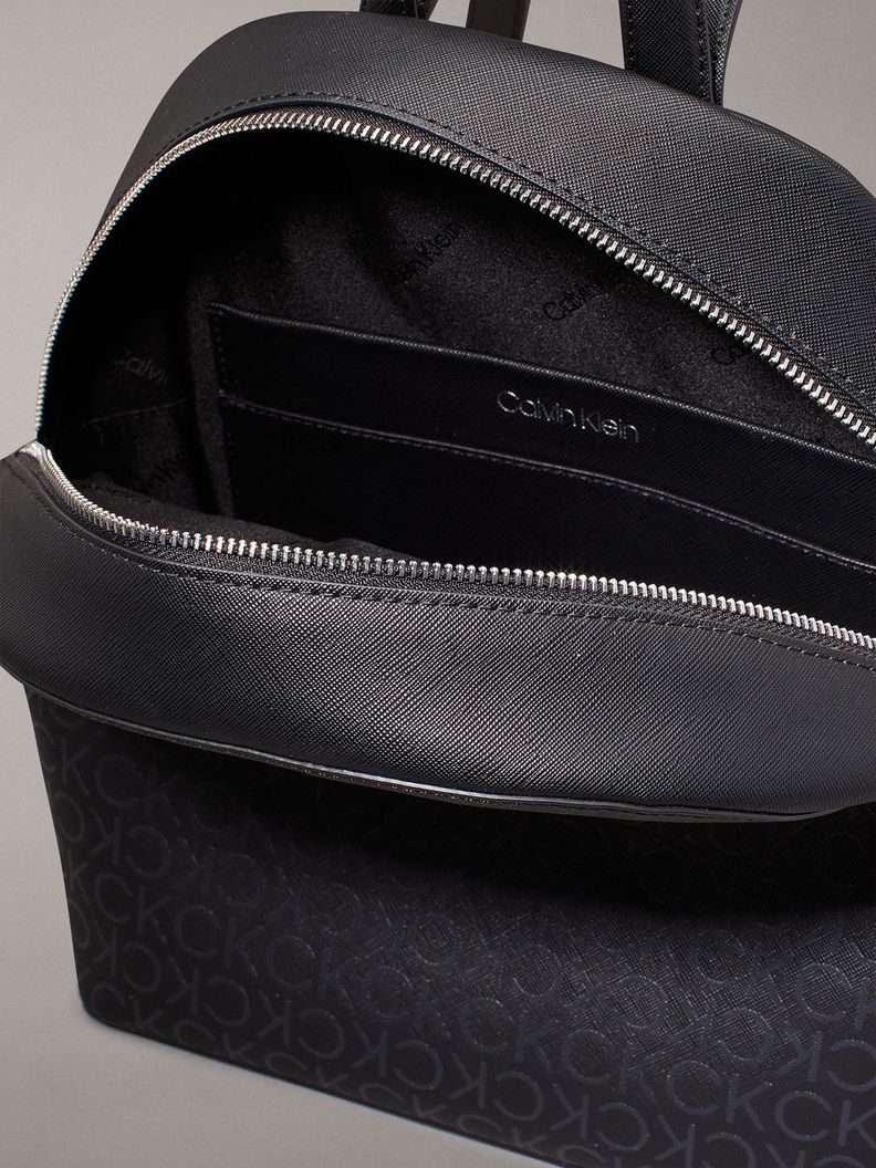 Mochilas Re-Lock Negro Calvin Klein-2