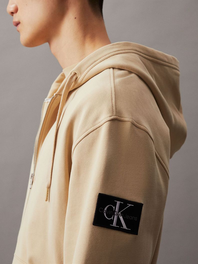 Polerón con Gorro Badge Zip Through Beige Calvin Klein-4