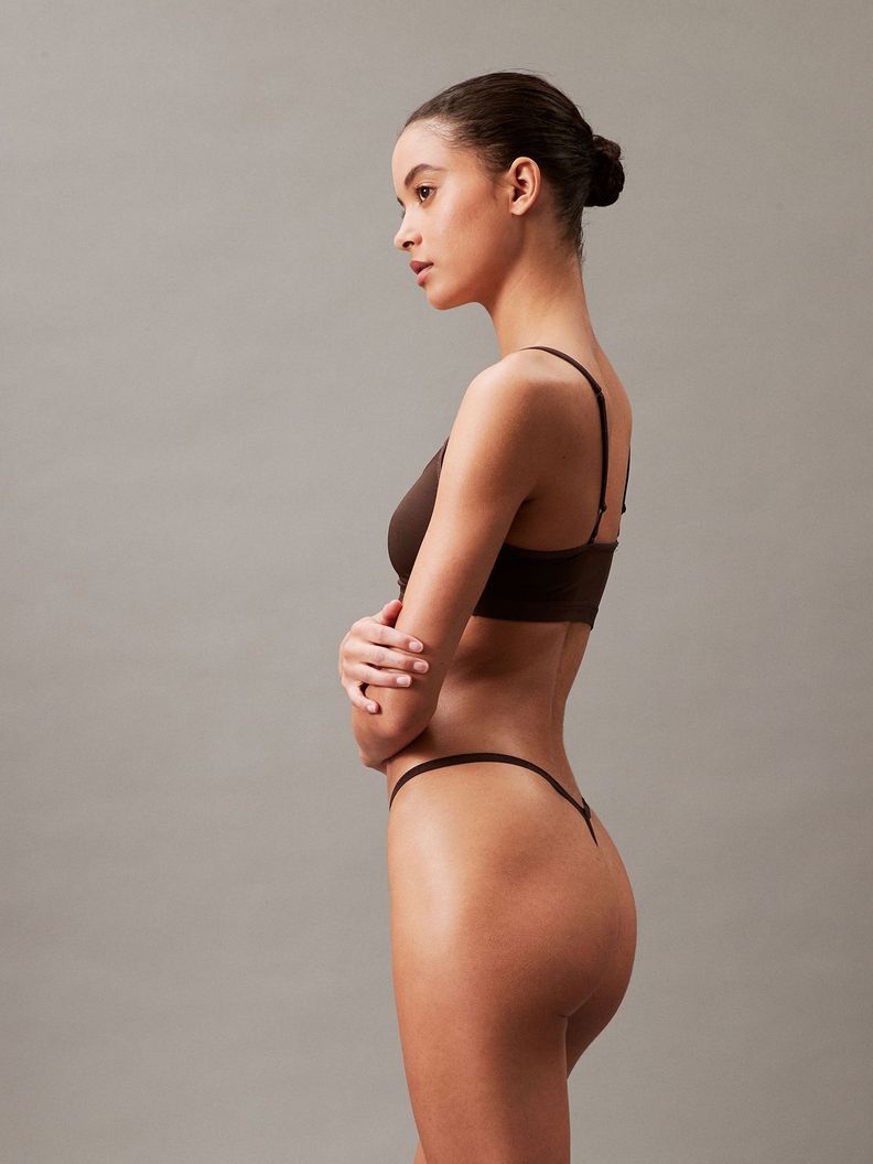 Colaless String Ideal Stretch Micro Café Calvin Klein-3