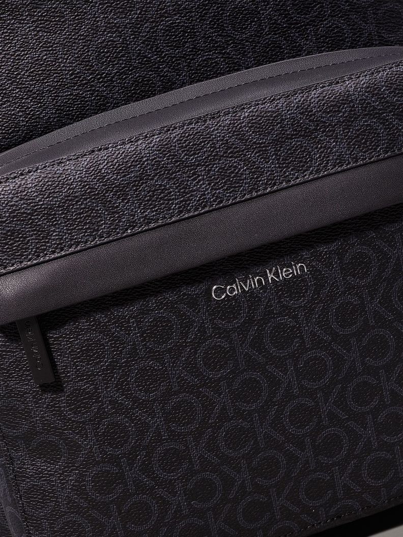Mochilas CK Must Round Negro Calvin Klein-3