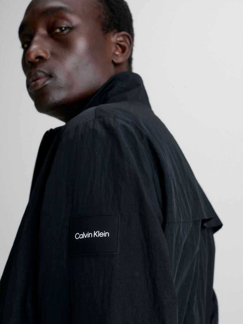 Chaqueta Recycled Crinkle Negro Calvin Klein-3
