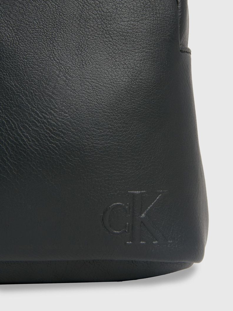 Mochila Ultralight Micro Negro Calvin Klein-2