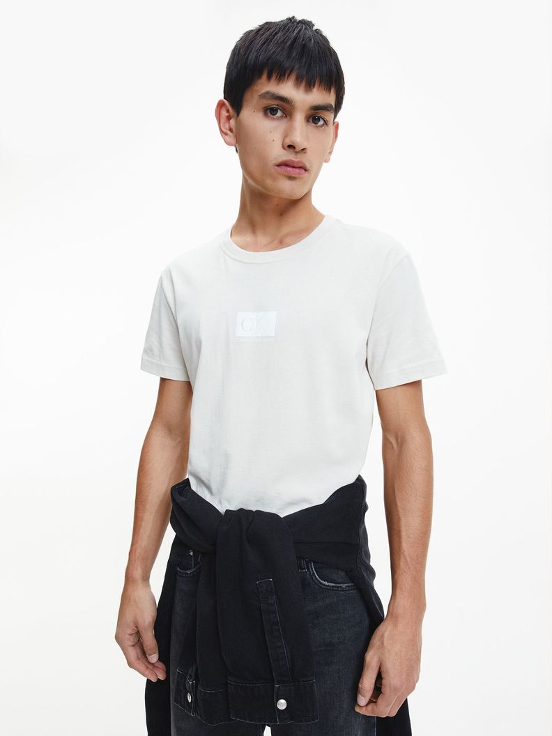 Polera Monogram Box Blanco 190 Calvin Klein