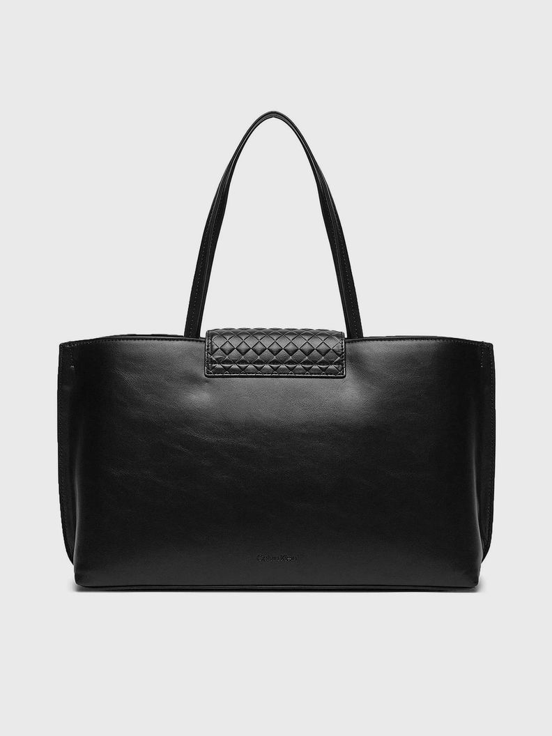 Cartera Mini Tote Quilt Negro Calvin Klein-1