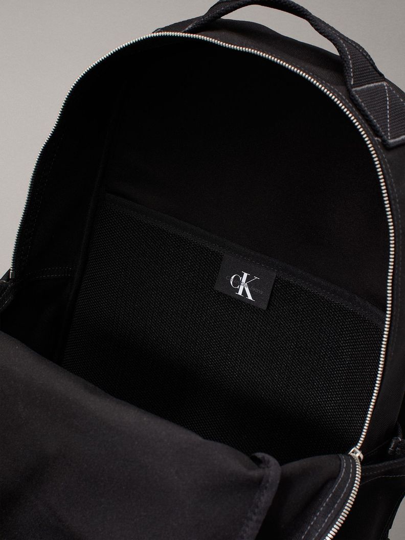 Mochilas Sport Essentials Negro Calvin Klein-2