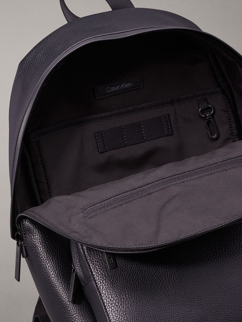 Mochilas CK Must Negro Calvin Klein-2