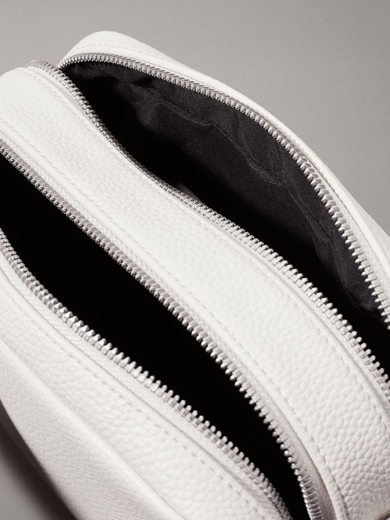 Bandolera Ultralight Blanco Calvin Klein-3