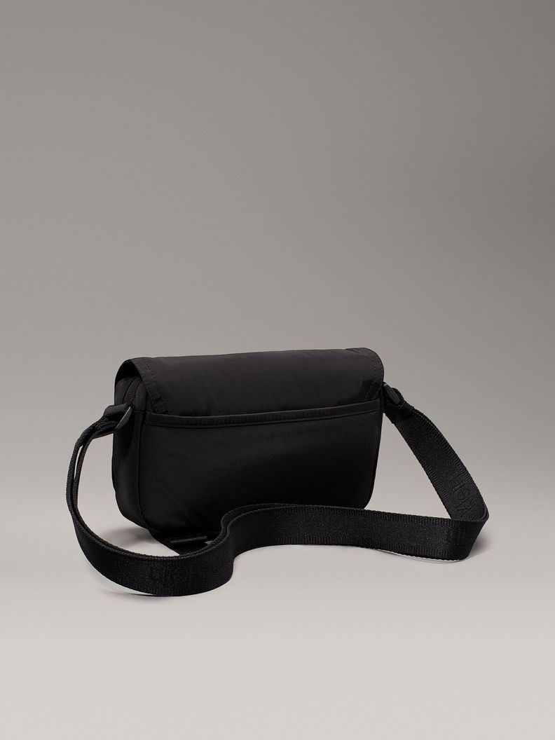 Bolso Crossbody Over Webbing Negro Calvin Klein-3