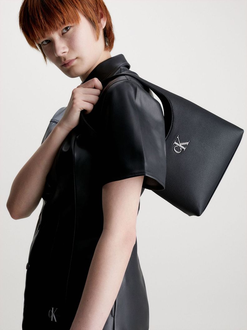 Cartera Minimal Monogram BD Negro Calvin Klein-3