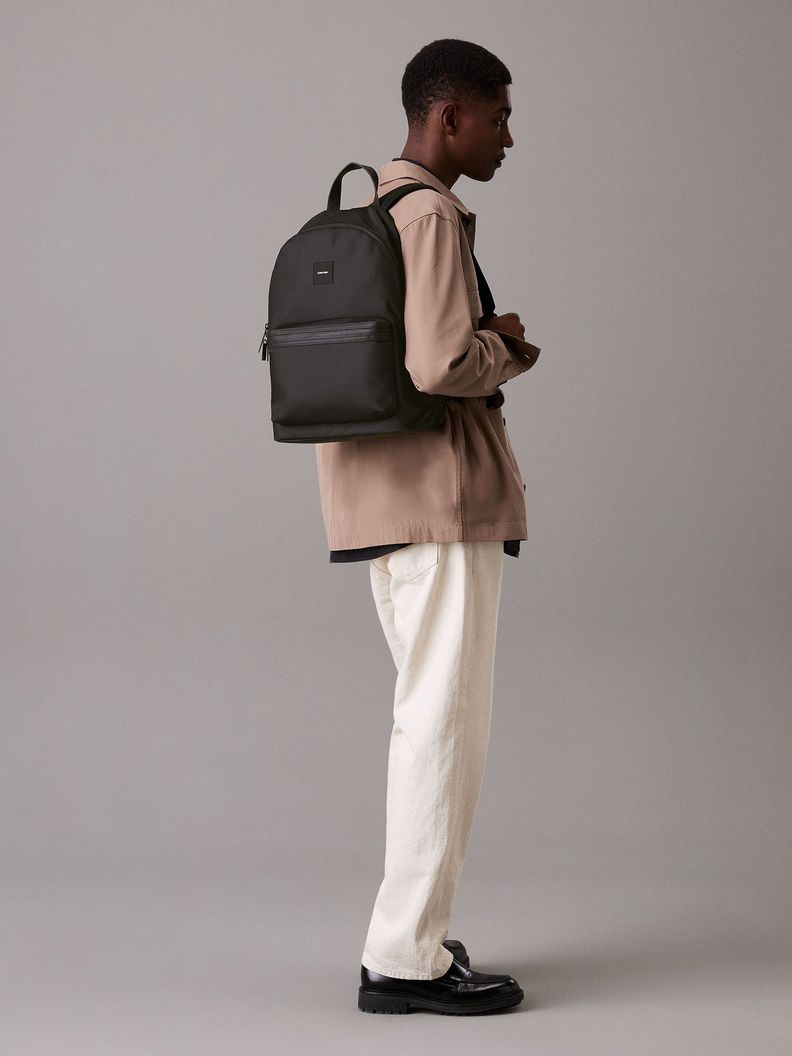 Mochilas CK Essential Negro Calvin Klein-1