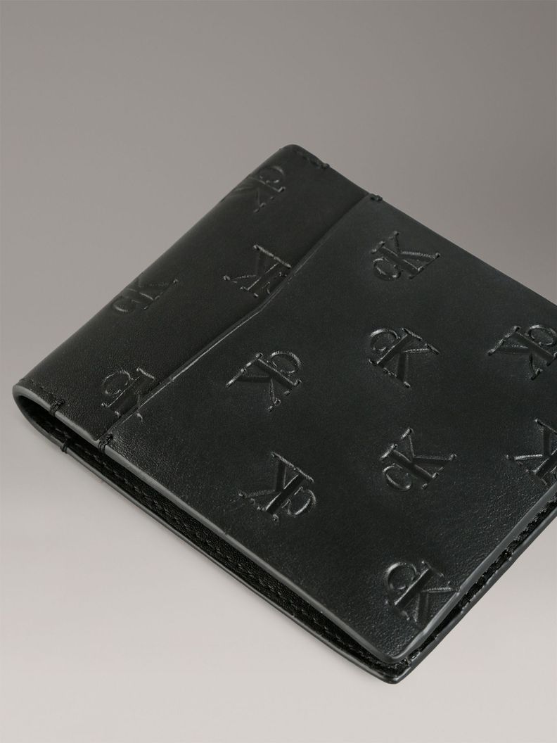 Billetera Aop Emboss Bifold Negro Calvin Klein-3