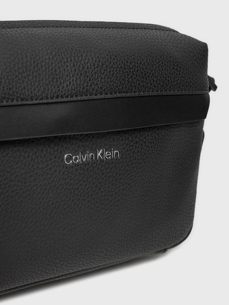 Bolso Crossbody Ck Must Negro Calvin Klein-3