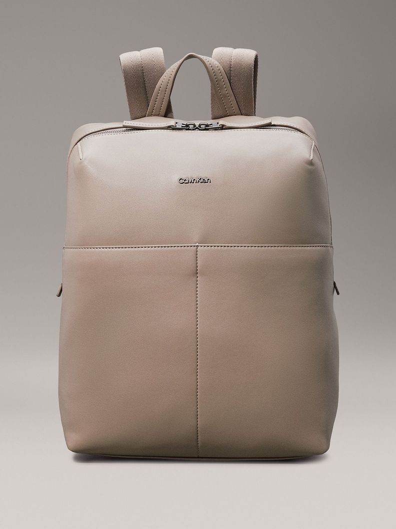 Mochilas Clean Essential Beige Calvin Klein-0