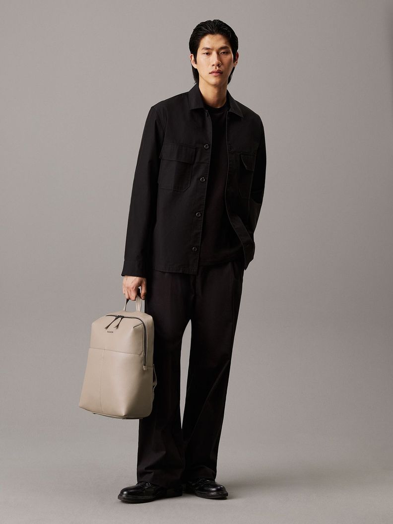 Mochilas Clean Essential Beige Calvin Klein-1