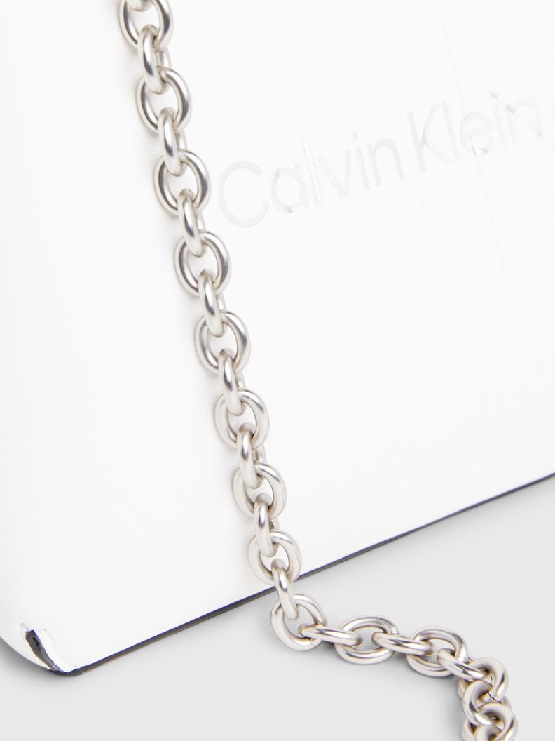 Cartera Sculpted Shoulder Blanco Calvin Klein-2