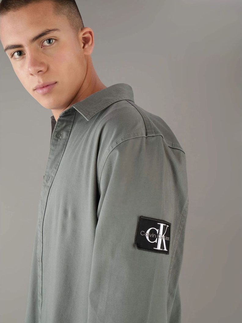 Camisa Monologo Badge Relaxed Gris Calvin Klein-3