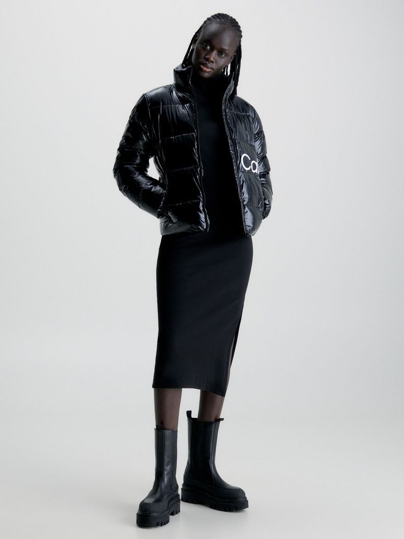Parka Shiny Short Fitted Negro-1