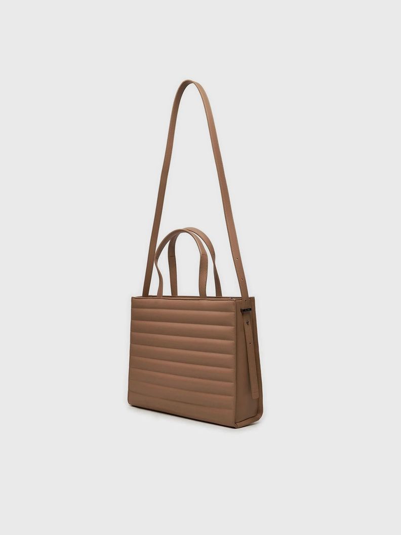 Cartera Tote Line Quilt Beige Calvin Klein-1