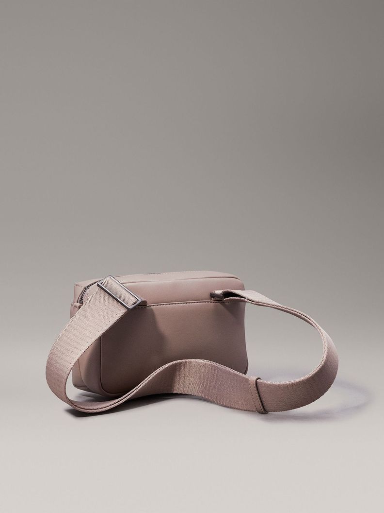 Bolso Crossbody Clean Essential Beige Calvin Klein-4