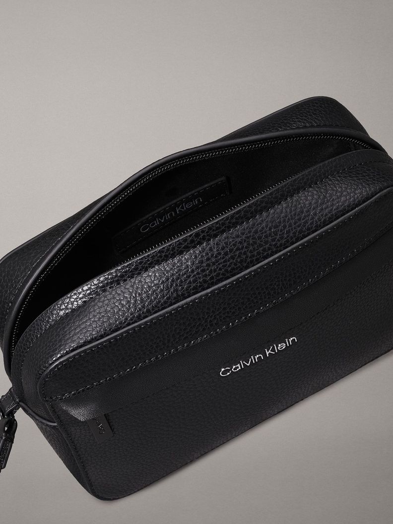 Neceser CK Must Negro Calvin Klein-2