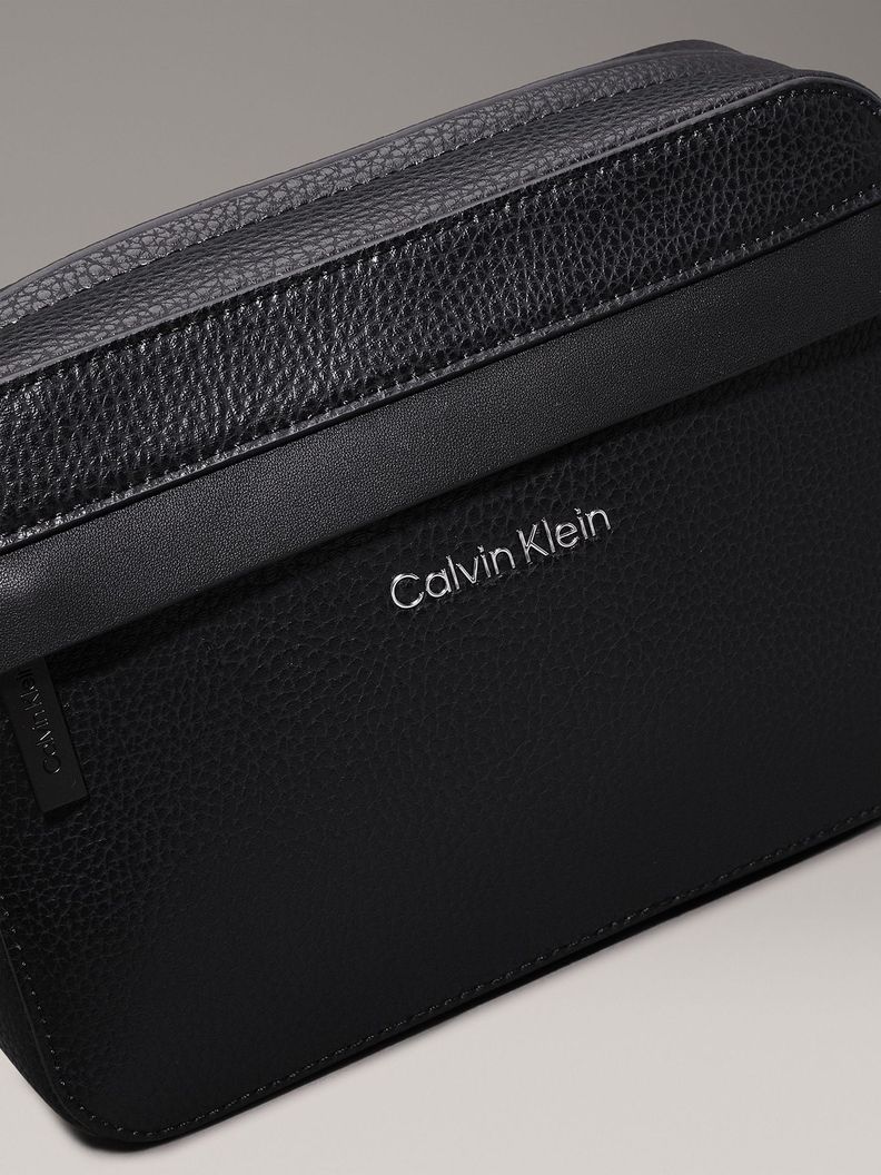Neceser CK Must Negro Calvin Klein-3