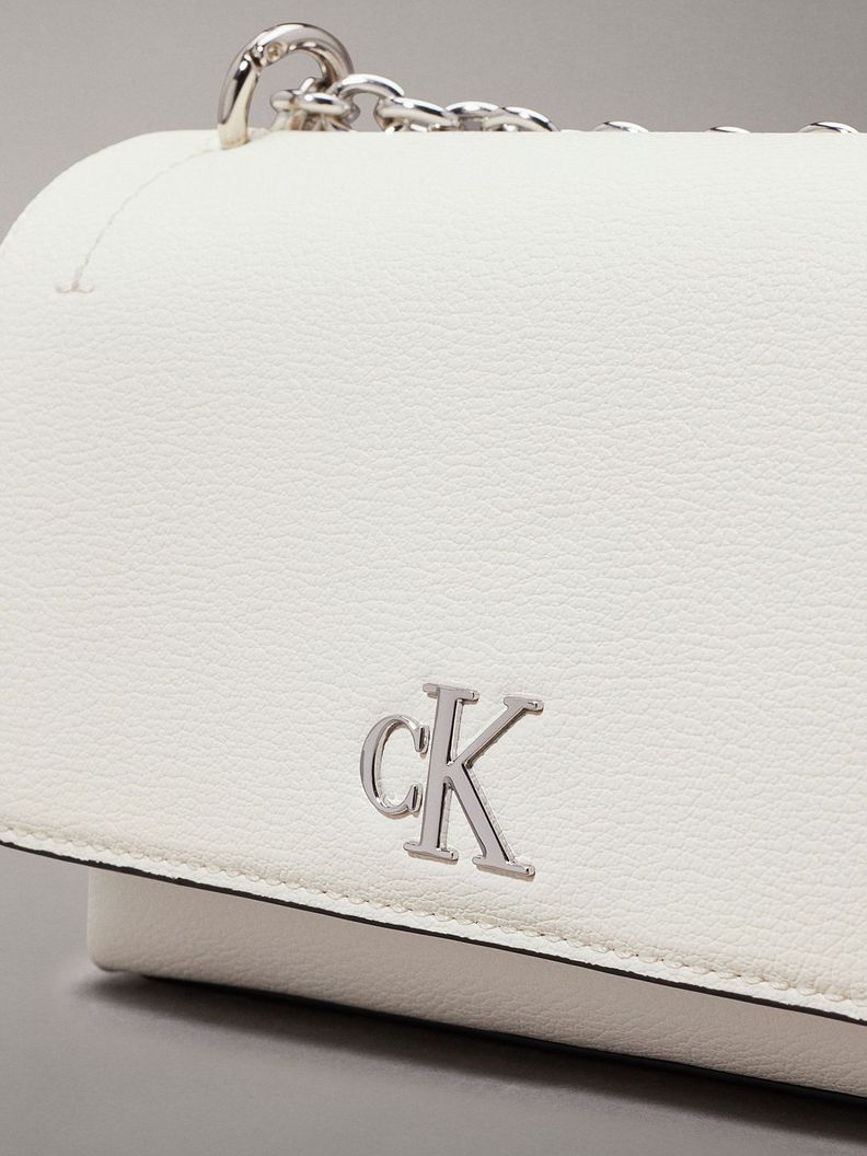 Cartera Minimal Monogram Blanco Calvin Klein-2