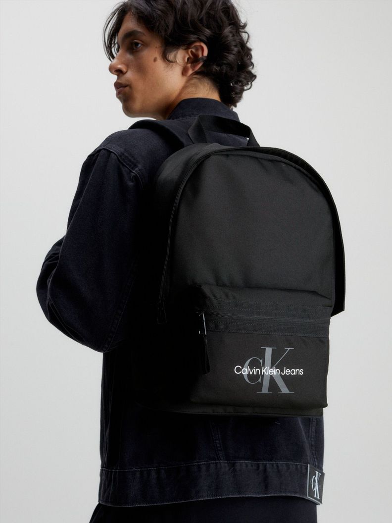 Mochila Sport Essential Negro-4