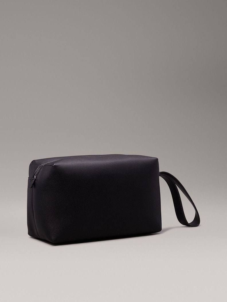 Neceser Essential Negro Calvin Klein-1