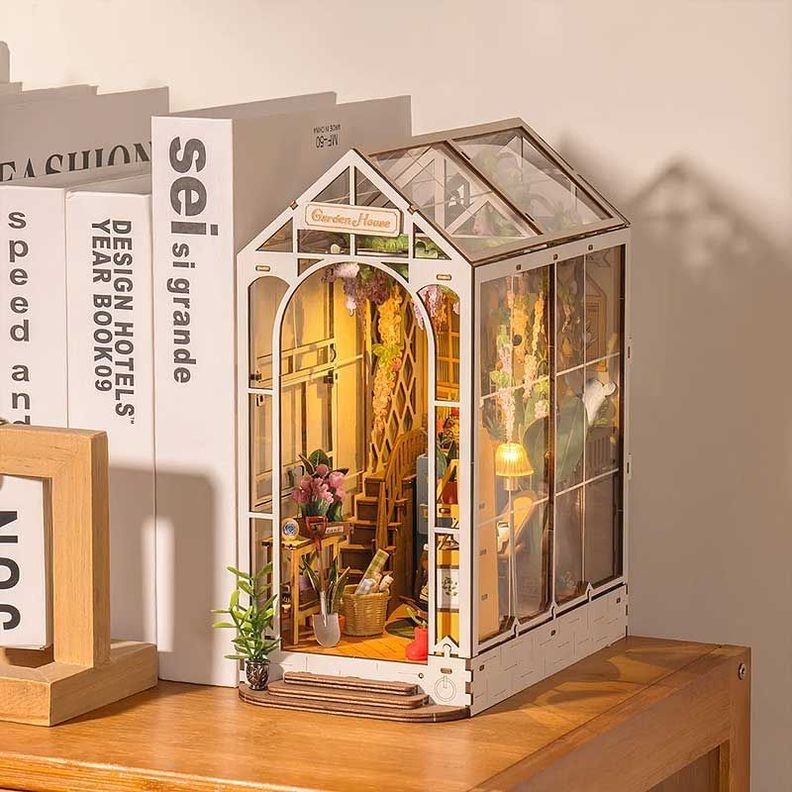 Separador de Libros Puzzle 3D de Madera Garden House - Robotime-2