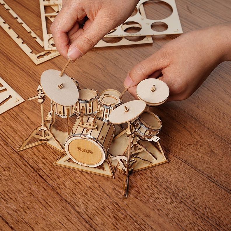 Puzzle 3D Batería de Madera  Robotime-2
