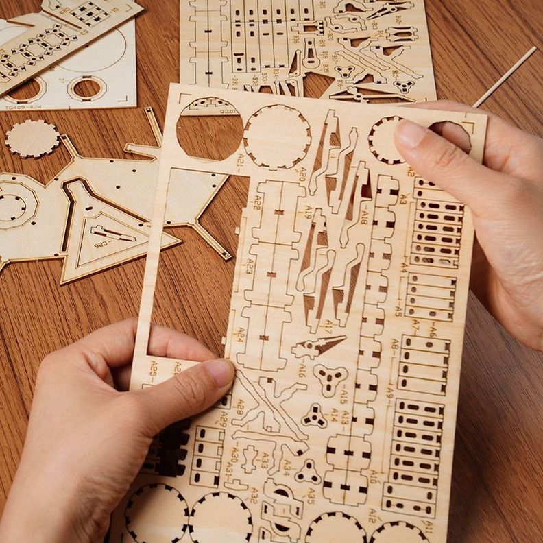 Puzzle 3D Batería de Madera  Robotime-7