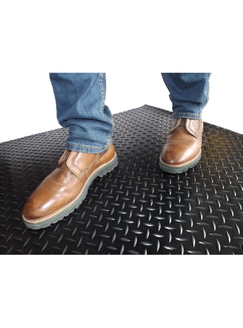 Piso PVC Diamantado 1,2 mm espesor. 2 m ancho x 1 m lineal-0