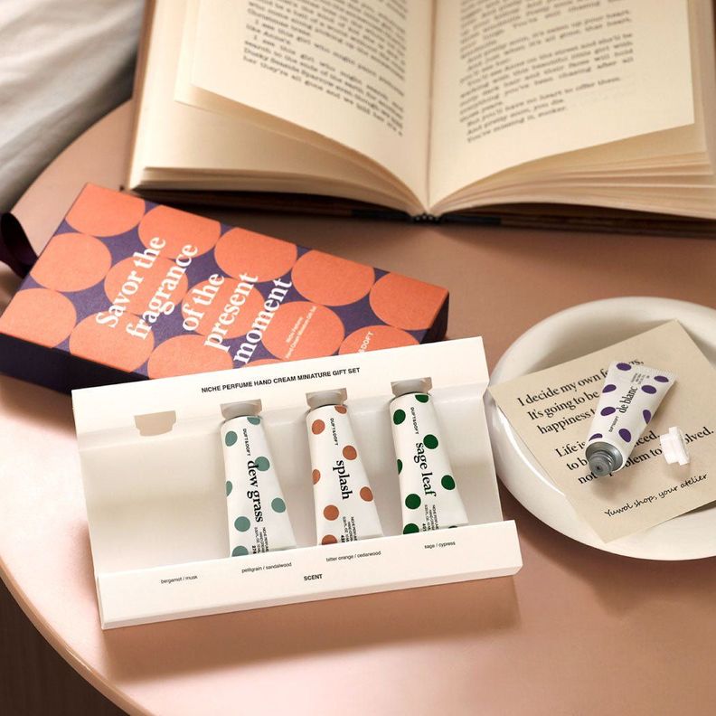 Set de 4 miniaturas de cremas de mano perfumadas-2