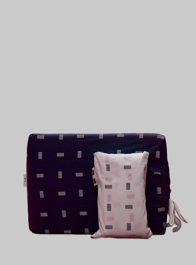 Sábana bajera tela estampada 100% algodón elástica 200 hilos azul / blanco, tamaño king-1