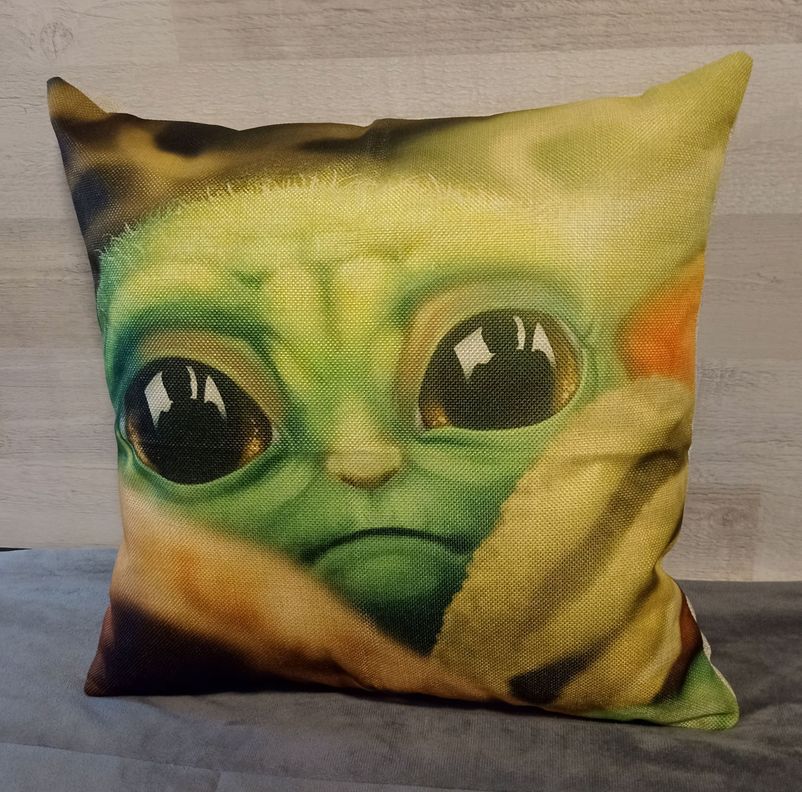 Cojín Felpa 45x45 cm De Bebe Yoda Tierno Extra Suave -2