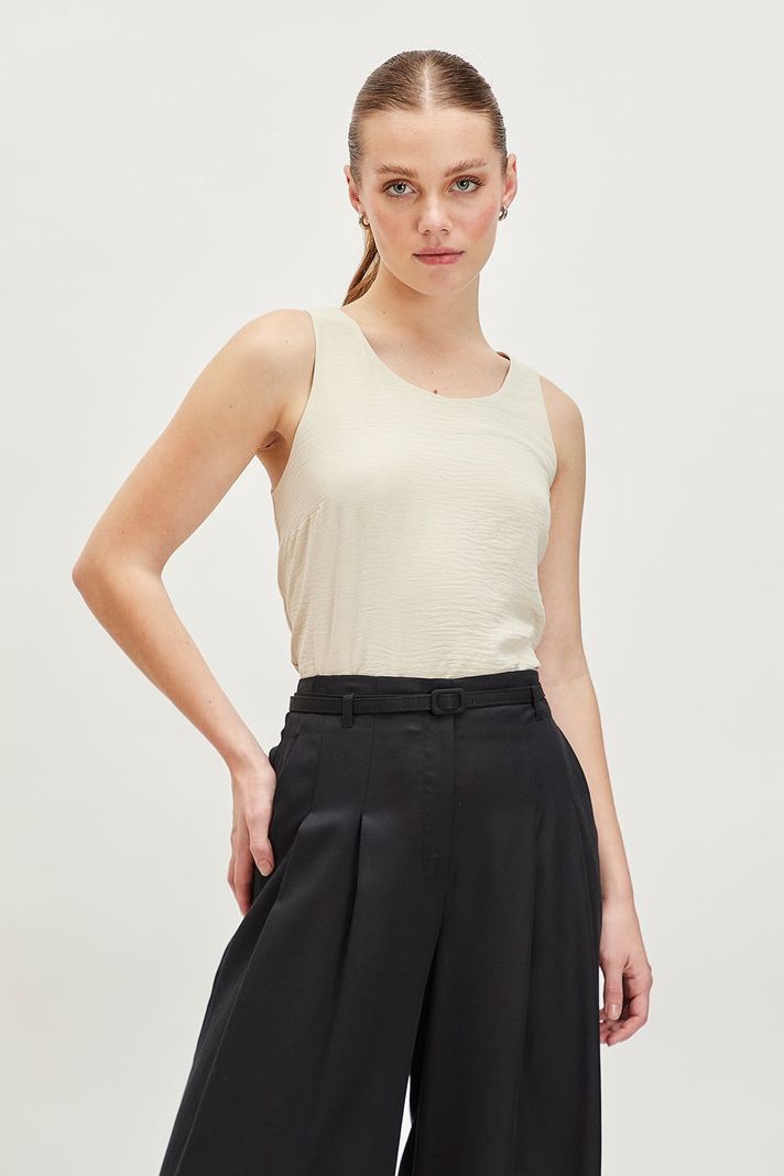 Blusa Lisa Beige iO 14020224008106-0