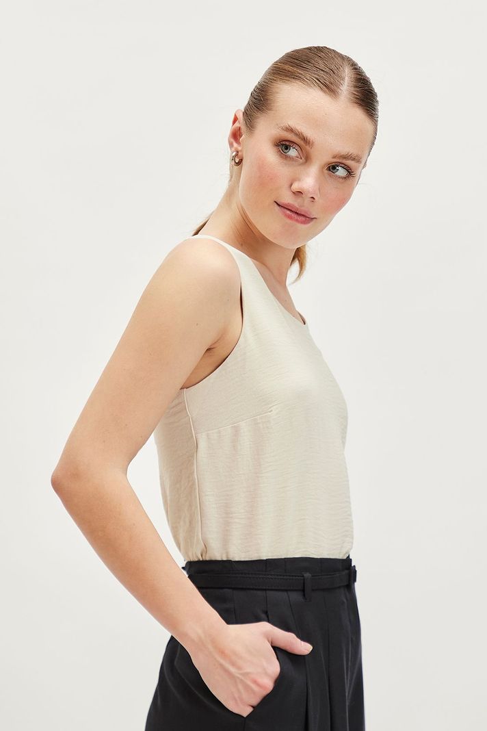 Blusa Lisa Beige iO 14020224008106-2